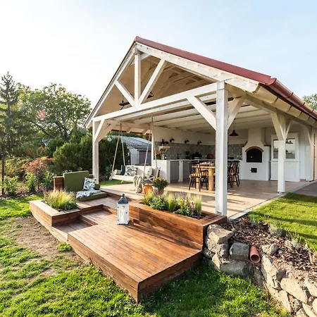 Lovassy Vendeghaz 4* Lovas