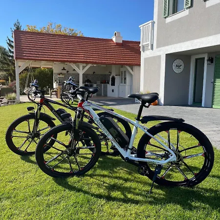 Lovassy Vendeghaz Lovas