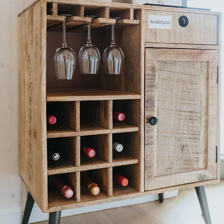 Lovassy Vendeghaz 4* Lovas